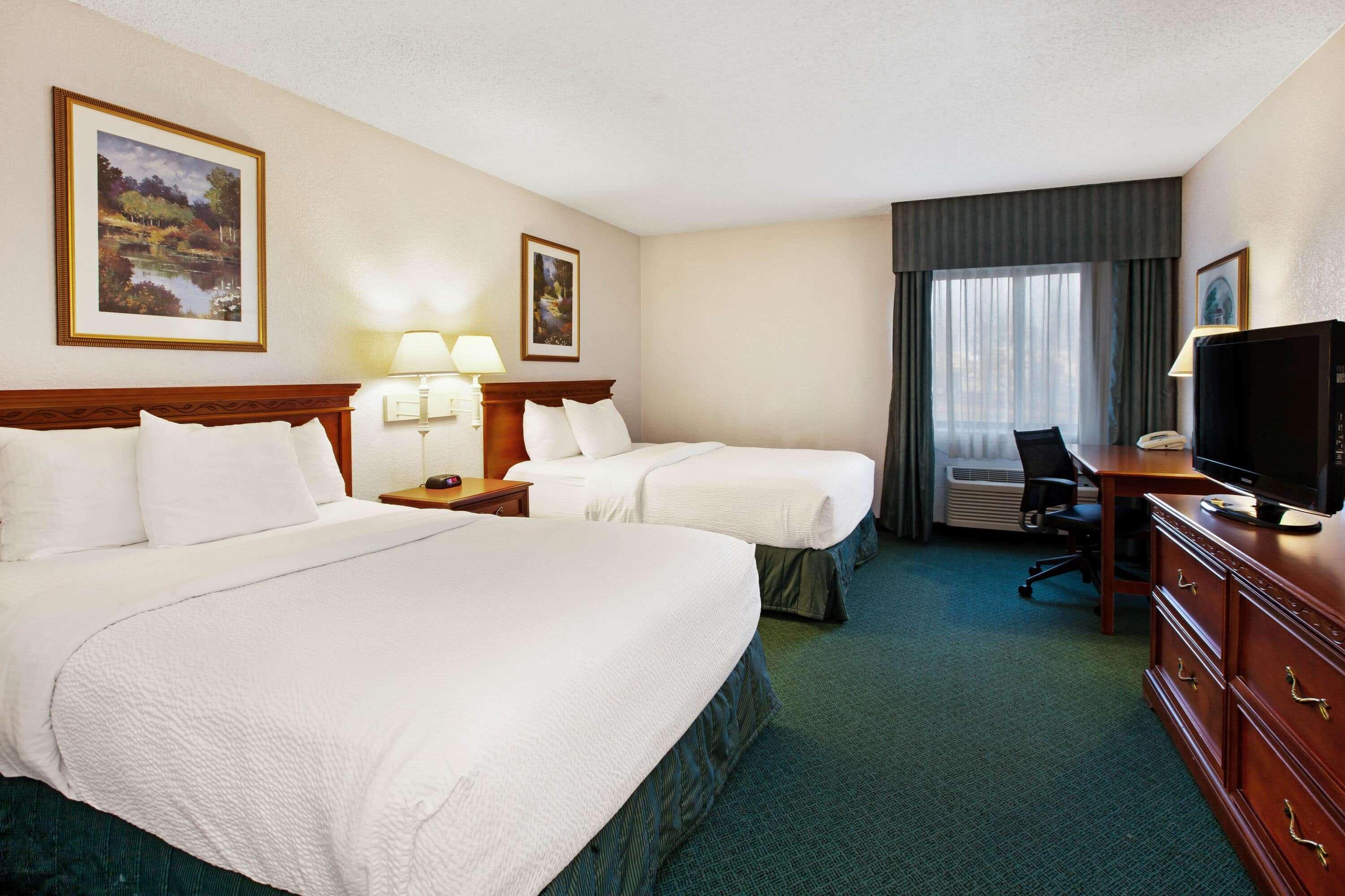 La Quinta Inn By Wyndham Detroit Canton Εξωτερικό φωτογραφία