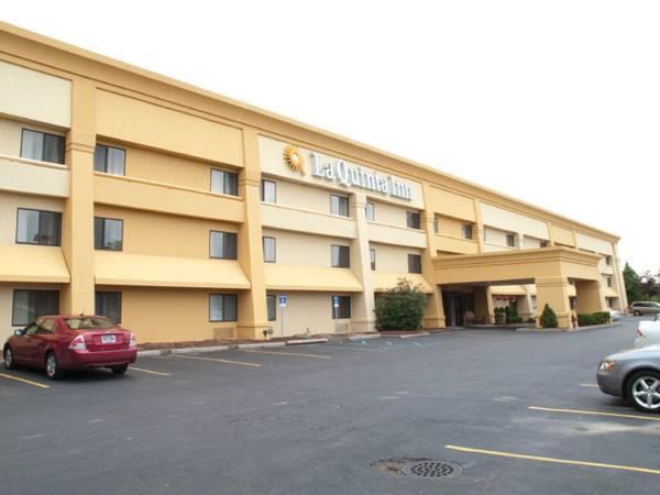 La Quinta Inn By Wyndham Detroit Canton Εξωτερικό φωτογραφία