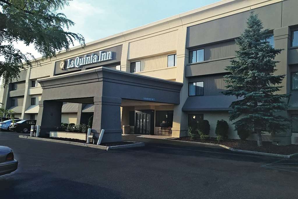La Quinta Inn By Wyndham Detroit Canton Εξωτερικό φωτογραφία